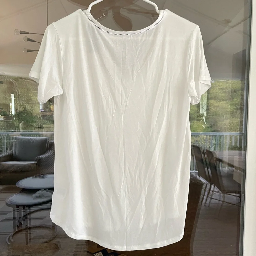 AE Soft & Sexy White T-Shirt - Picture 2 of 3